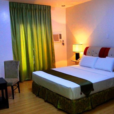 El Bajada Hotel Davao Room photo