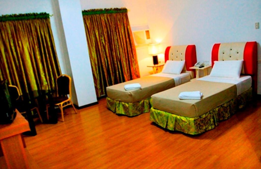 El Bajada Hotel Davao Room photo