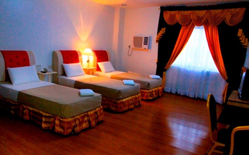 El Bajada Hotel Davao Room photo